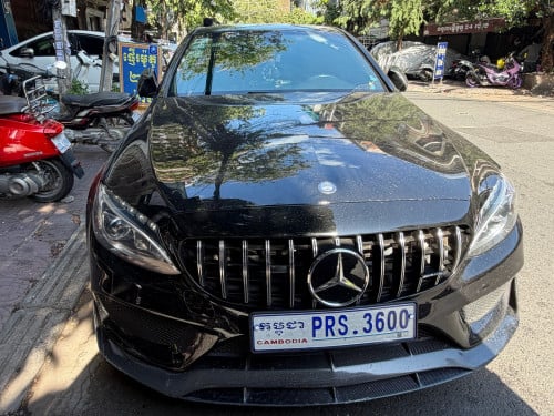MERCEDES C300 4MATIC