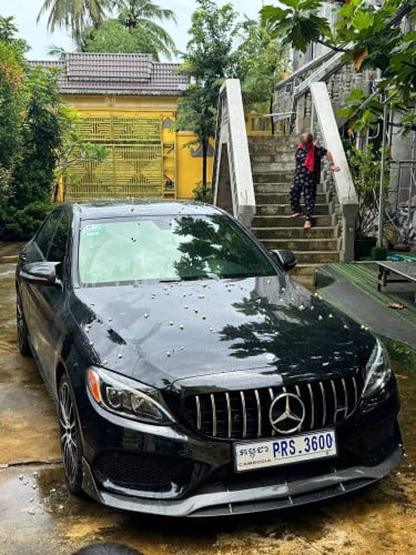 MERCEDES C300 4MATIC