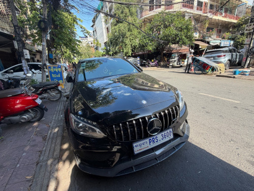 MERCEDES C300 4MATIC