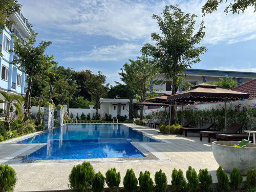Nice Hotel for Urgent Sell at Keb City near Crab Market