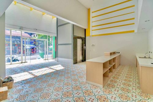 Premium Building For Rent at Doun Penh. Perfect for Business.