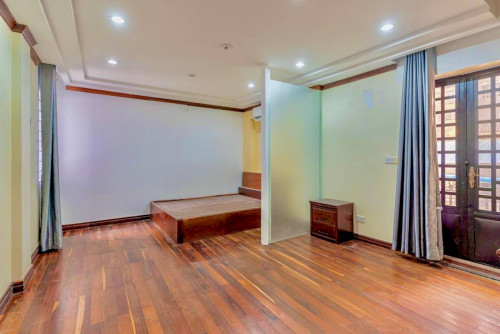 Premium Building For Rent at Doun Penh. Perfect for Business.