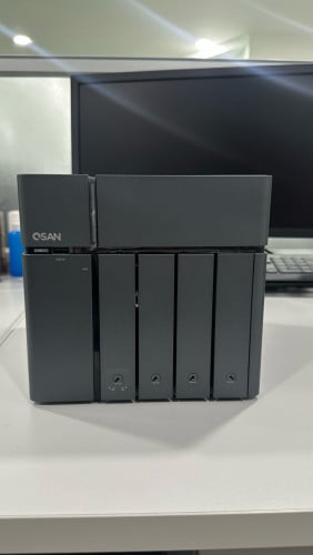 QSAN XCubeNAS XN3004T