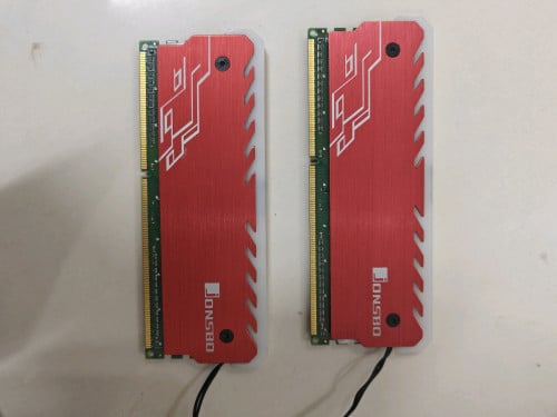 Ram DDR3 4G មាន2ដើមនឹង​ មាន​ភ្លើង15$ដាច់