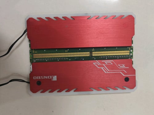 Ram DDR3 4G មាន2ដើមនឹង មានភ្លើង15$ដាច់