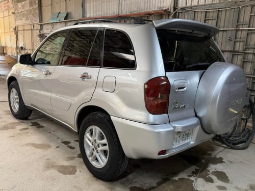 RAV4 2001 ប៉ុង​1​ (ឡាន​នៅ​ស្វាយរៀង​)