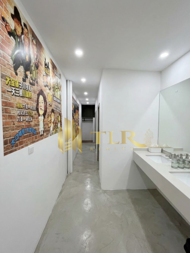 Shop for Rent