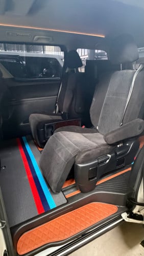 Toyota Alphard 2012