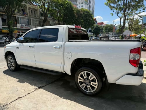 TOYOTA Tundra ឆ្នាំ2020 *1794* Edition ជាប្រភេទឡាន ខ្លាញ់គោស្រុកខ្មែរ