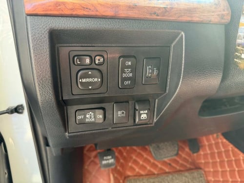 TOYOTA Tundra ឆ្នាំ2020 *1794* Edition ជាប្រភេទឡាន ខ្លាញ់គោស្រុកខ្មែរ
