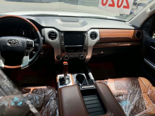 TOYOTA Tundra ឆ្នាំ2020 *1794* Edition ជាប្រភេទឡាន ខ្លាញ់គោស្រុកខ្មែរ