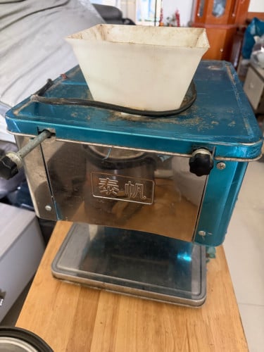 ម៉ាសុីនហានសាច់ជ្រូក