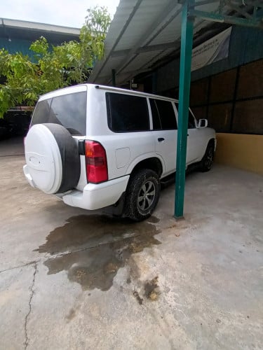 លក់08Nisan patrol