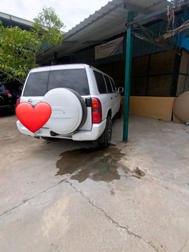 លក់08Nisan patrol