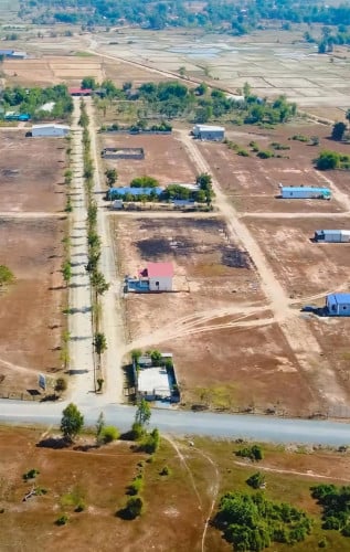 ដី កែង ២ឡូតិ៍ 10m x 20m- ម្ចាស់ផ្ទាល់