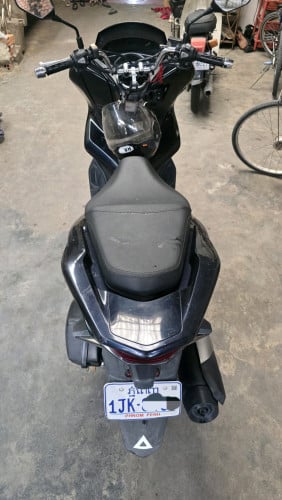 ម៉ូតូ pcx ជប៉ុន019 ផ្លាកលេខមានកាតគ្រី