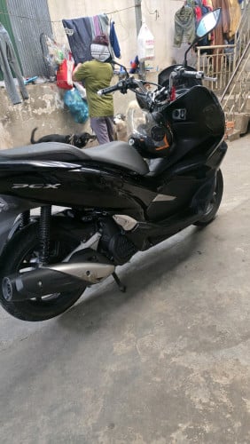 ម៉ូតូ pcx ជប៉ុន019 ផ្លាកលេខមានកាតគ្រី