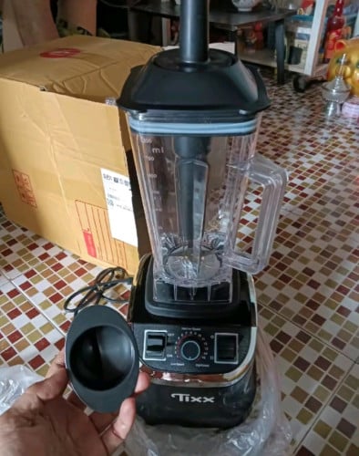 ម៉ាស៊ីនក្រឡុក ម៉ាក Tixx