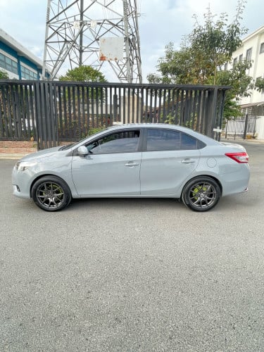 ឡានលក់ Toyota vios 014 ធានាឡានស្អាតអត់បុក១០០% ឯកសារគ្រប់ទិញពីម្ចាស់ដើម លេងគុជម៉ាញ៉េអែនត្រូយហើយ ។