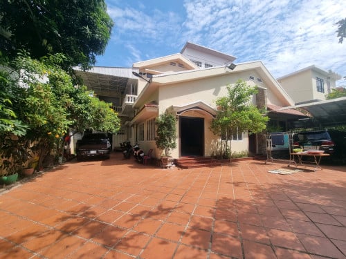 🏡 House for Rent – Daun Penh