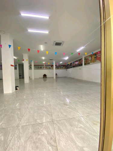 🏢 Building for Rent (4 Houses) – Main Road in Daun Penh