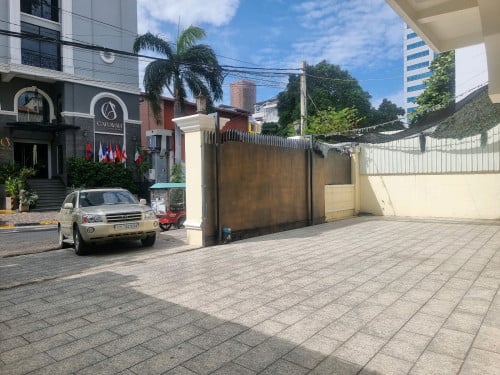 🏢 New Building for Rent – Daun Penh