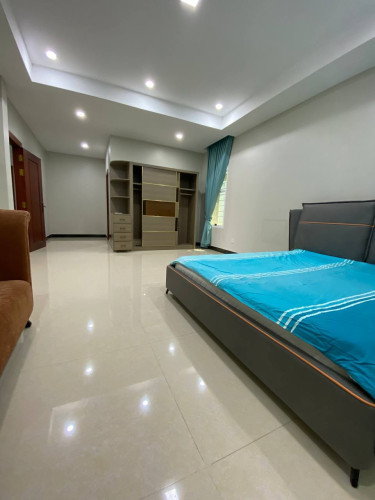 វីឡាទោលVIPលក់នៅបុរីអង្គរភ្នំពេញ គម្រោង2 នៅជិតអុីអនសែនសុខ