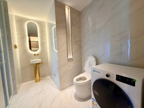 2 Bedroom Corner Window Vue Aston
