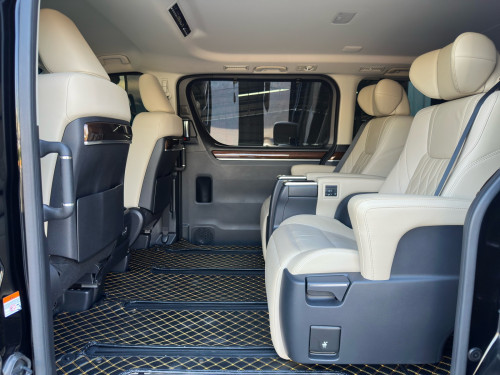 2023 TOYOTA GRANVIA Premium VIP