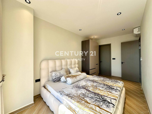 3 Bedrooms condo in BKK1 - for rent