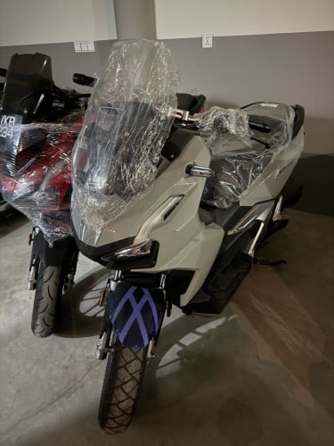 ADV160ccជប៉ុនថ្មីខ្លាញ់គោ5180$
