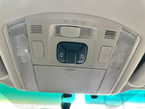 ALPHARD 2015 សាងបាន តម្លៃល្អ 20000$ ជាង