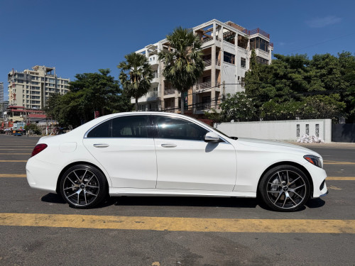 C300 AMG 2015