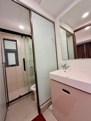 Condo Urban village Phase 2 available for rent 450$ per month