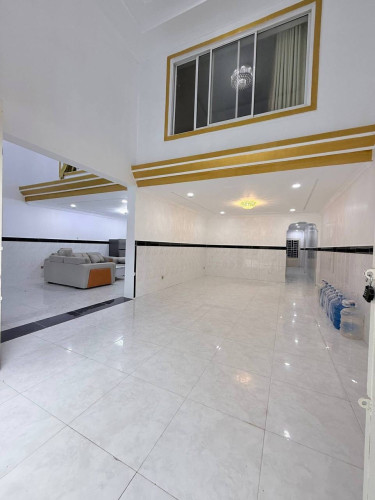 House 12room 3000$