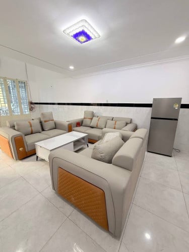 House 12room 3000$