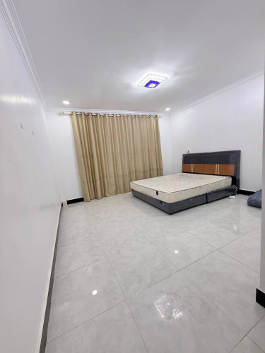 House 12room 3000$
