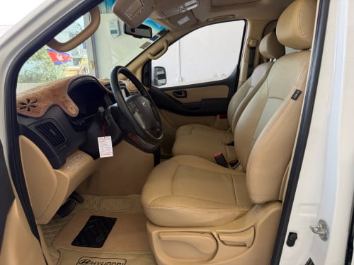 Hyundai H1 2018 ខ្លាញ់គោ