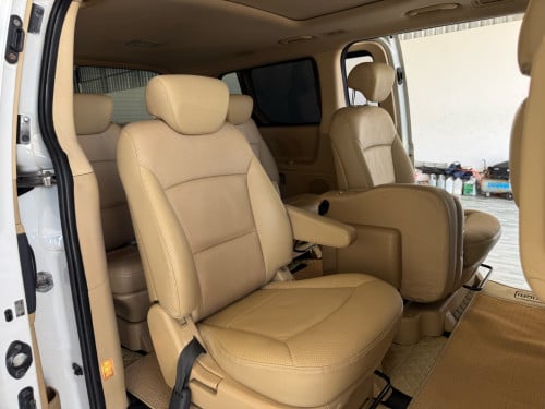 Hyundai H1 2018 ខ្លាញ់គោ