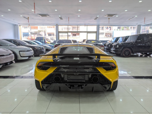 lamborghini huracan evo 2023 V10