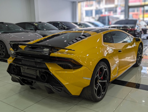 lamborghini huracan evo 2023 V10