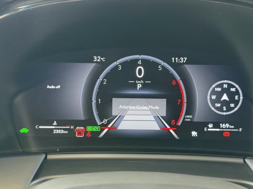 Lexus LM350H 7 seats 2024