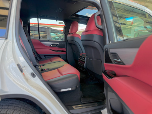Lexus LX 600 2024