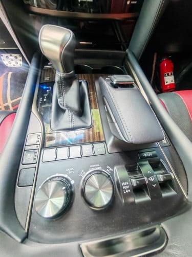 Lexus LX570 Super Sport, full option