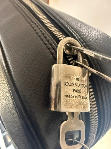 LV កាបូបធ្វើការ