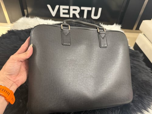LV កាបូបធ្វើការ