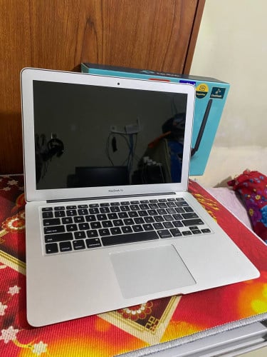 Mac book air.