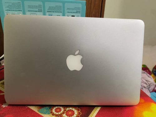 Mac book air.