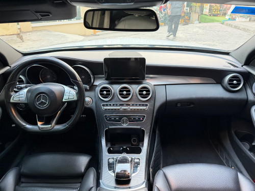 Mercedes Benz C300 2015