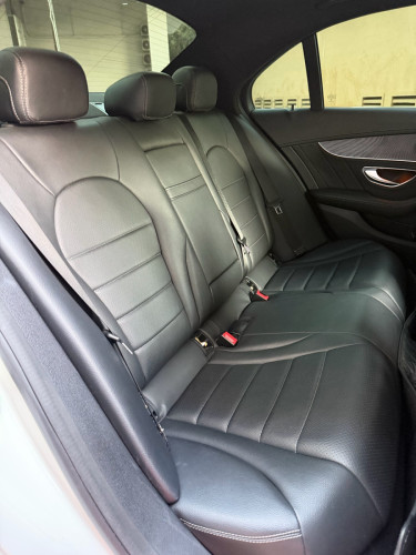 Mercedes Benz C300 2015